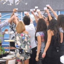 Grande Fratello 9 - Nicola Molinari festeggia il compleanno di Ferdi insieme agli altri 'reclusi'.