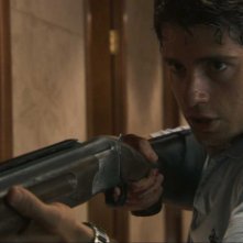 Julian Morris in una scena del film Donkey Punch