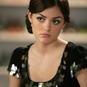 Lucy Hale è Rose nell'episodio All About the Big Picture di Privileged