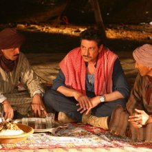 Sergio Castellitto in una scena di Italians