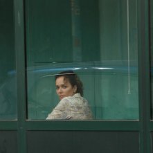 Valeria Golino in una scena del film drammatico Giulia non esce la sera, diretto da Giuseppe Piccioni