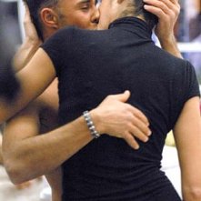 Grande Fratello 9 - un bacio appassionato per Marcello