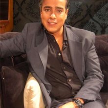 Jorge Enrique Abello durante la presentazione della serie Aqui no hay quien viva