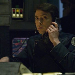 Brad Dryborough in una scena di The Oath da Battlestar Galactica