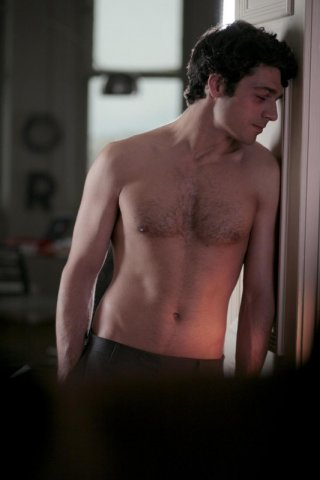 Una foto sexy di Luca Argentero, tra i protagonisti del film Diverso da chi?