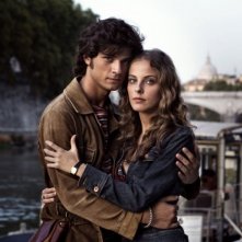 Emanuele Bosi e Maria P. Petruolo in una foto promozionale di Questo piccolo grande amore