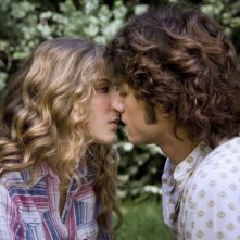 Maria P. Petruolo ed Emanuele Bosi in una scena del film Questo piccolo grande amore