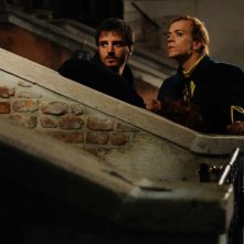 Nicolas Vaporidis e Lorenzo Gleijeses in una scena del film Iago