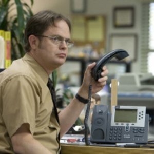 Rainn Wilson in una scena dell'episodio Customer Survey di The Office
