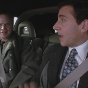 Steve Carell e Rainn Wilson in una scena dell'episodio Prince Family Paper di The Office