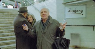 Michel Piccoli, Irène Jacob e Bruno Ganz nel film The Dust Of Time (I skoni tou hronou)
