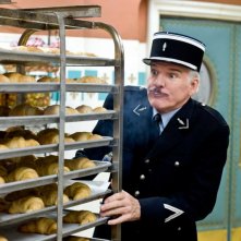 Steve Martin in un'immagine del film La pantera rosa 2