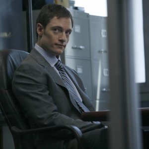 Tahmoh Penikett in una scena dell'episodio Ghost di Dollhouse