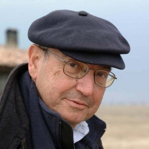 Theodoros Angelopoulos sul set del film La polvere del tempo (I skoni tou hronou)