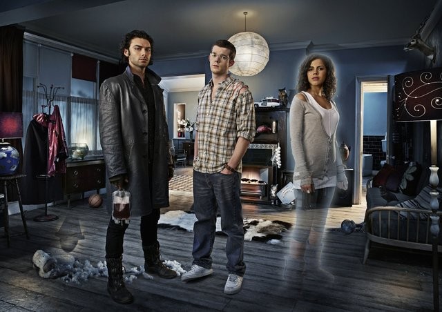 Mitchell Aidan Turner George Russell Tovey Ed Annie Lenora Crichlow In Una Foto Promozionale Di Being Human 104021