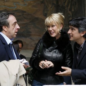 Silvio Orlando, Nancy Brilli e Vincenzo Salemme in un'immagine del film Ex