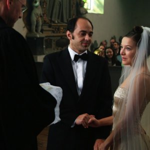 Hannah Herzsprung e Guntram Brattia in una sequenza del film Pink