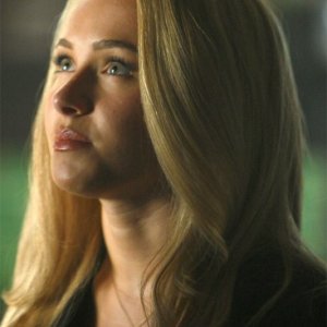 Hayden Panettiere in una scena tratta da A Clear and Present Danger, terza stagione di Heroes