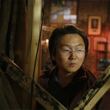 Masi Oka in una scena di A Clear and Present Danger, episodio della terza stagione di Heroes