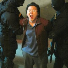 Masi Oka in una scena di A Clear and Present Danger, terza stagione di Heroes