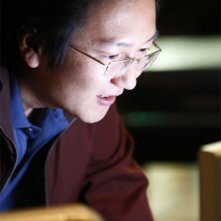 Masi Oka in una scena tratta da A Clear and Present Danger, terza stagione di Heroes