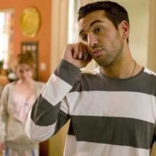Elyas M Barek Al Telefono Nel Telefilm Kebab For Breakfast 104488