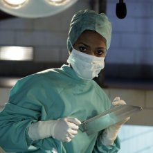 Freema Agyeman  in un momento dell'episodio 'La mietitrice di anime' della serie tv Torchwood