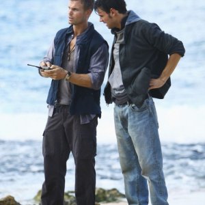 Due naufraghi francesi nell'episodio This Place Is Death di Lost