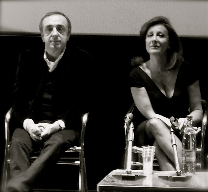 2009 Silvio Orlando E Carla Signoris Durante La Conferenza Stampa Del Film Ex Di Fausto Brizzi Foto Di Marilu Paguni 105011