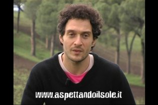 Aspettando il sole - Claudio Santamaria spiega Re-Movie