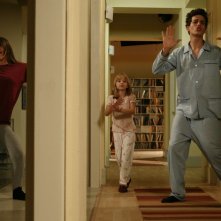 Nicole Murgia, Laura Calgani e Marco Brenno nell'episodio Si è spento il sole di Tutti pazzi per amore