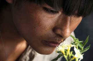 Una bella immagine di Magaly Solier nel film The Milk of Sorrow (La teta asustada)