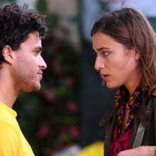Mohammed Zouaoui e Anna Foglietta in una scena dell'episodio 'La testa a posto' del film I mostri oggi