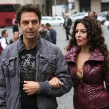 Neri Marcore E Sabrina Ferilli In Un Immagine Dell Episodio Euro Piu Euro Meno Del Film I Mostri Oggi 105407