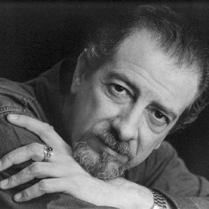 Un primo piano di Aldo Toscano