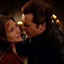 Claire Forlani e Ray Liotta in una scena del film In the Name of the King