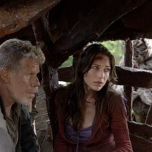 Ron Perlman e Claire Forlani in una scena del film In the Name of the King