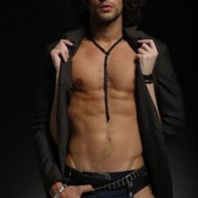 Una sexy immagine del modello Nir Lavi