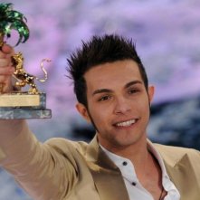 Marco Carta è il vincitore di Sanremo 2009 con il brano 'La forza mia'.