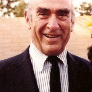 Julian Blaustein a Beverly Hills nel 1980 (dall'album di famiglia, per gentile concessione)