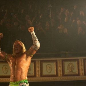 Mickey Rourke interpreta Randy 'The Ram' Robinson nel film The Wrestler