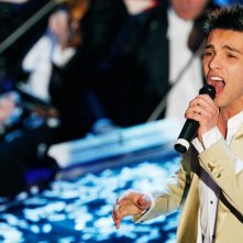 Sanremo 2009: Marco Carta canta nuovamente la canzone 'La forza mia' dopo la proclamazione della sua vittoria