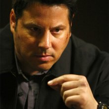 Greg Grunberg in una scena di Cold Wars della terza stagione di Heroes