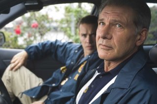 Jamison Haase e Harrison Ford in una scena del film Crossing Over