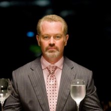 Neal McDonough è Bison nel film Street Fighter: The Legend of Chun-Li