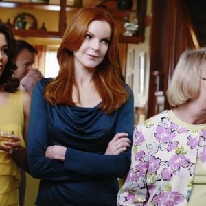 Eva Longoria Parker, Marcia Cross e Kathryn Joosten nell'episodio Crime Doesn't Pay della quinta stagione di Desperate Housewives