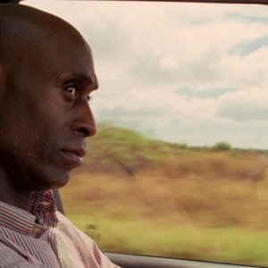 Lance Reddick in una scena dell'episodio The Life and Death of Jeremy Bentham di Lost