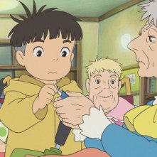 Un'immagine del film d'animazione giapponese Ponyo sulla scogliera