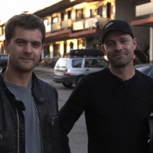 Joshua Jackson  e Gord Downie sul set di One Week