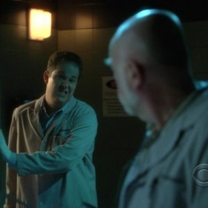David Berman e Robert David Hall nell'episodio 'Kill me if you can' della serie tv CSI - Las Vegas